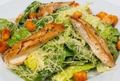 Цезарь с курой